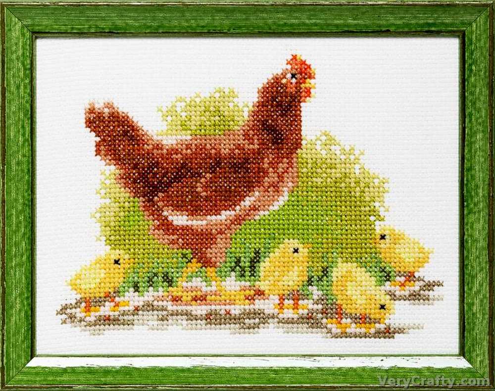 Pako Hen & Chicks Cross Stitch Kit