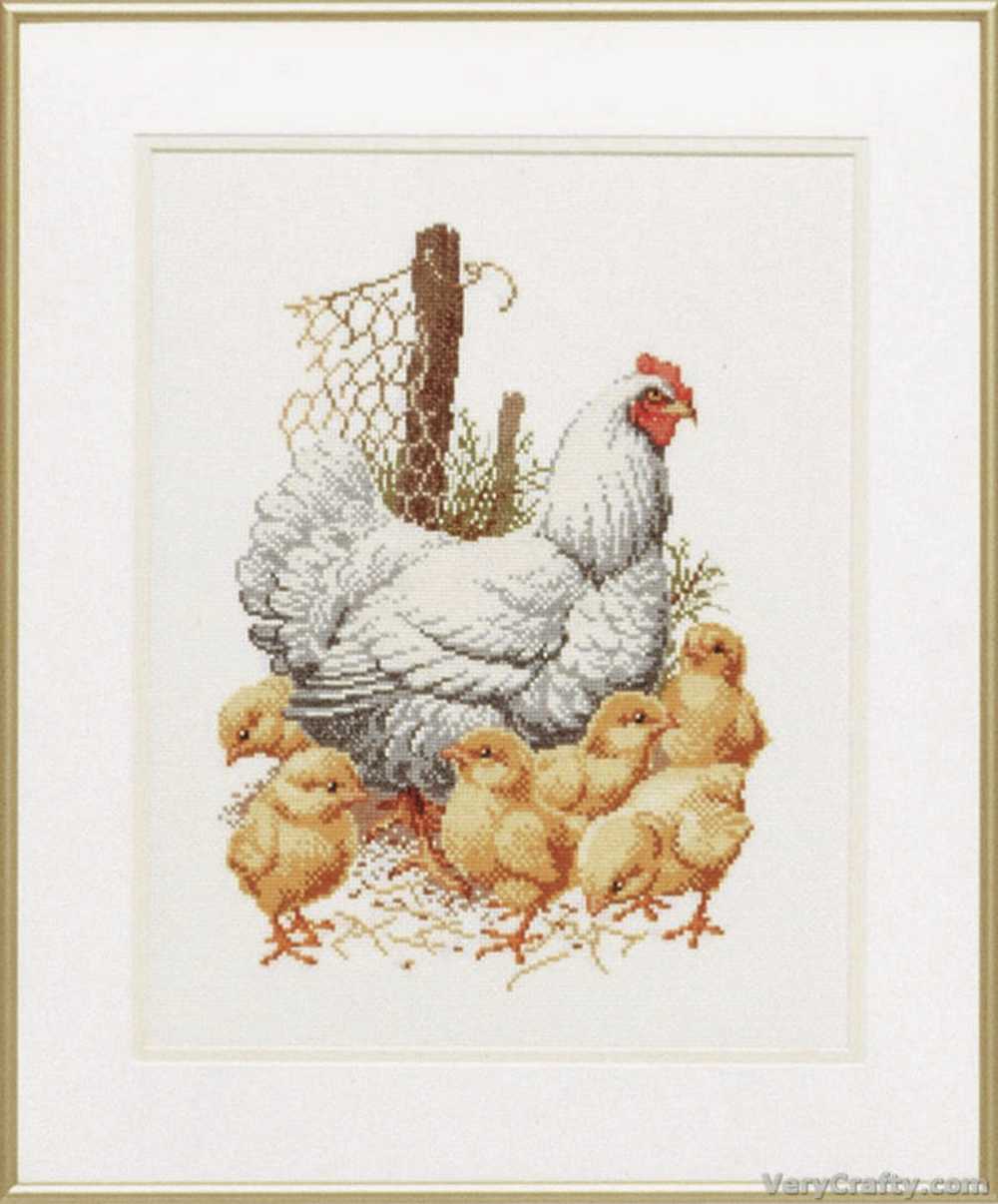 Pako Hen And Chicks Cross Stitch Kit