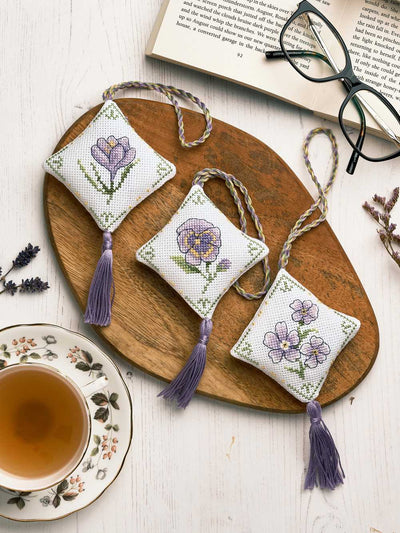 Hanging Decoration Lilac - Anchor Cross Stitch Kit