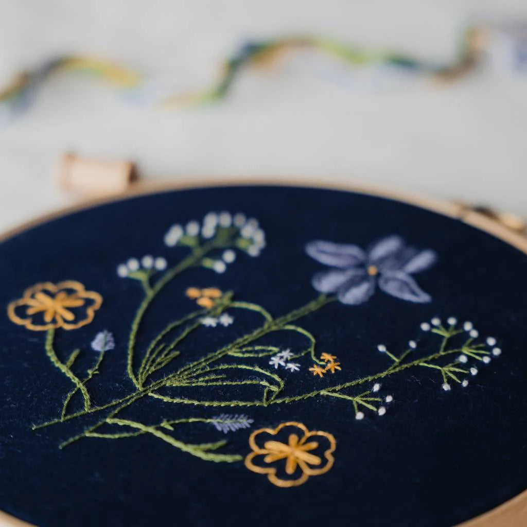 Botanicals (Morris & Co Inspired) Kit ~ Paraffle Embroidery