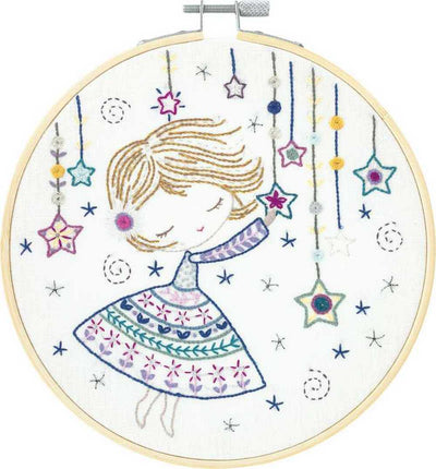 Salome Lights up the Stars Embroidery Kit ~ Un Chat Dans L'Aiguille