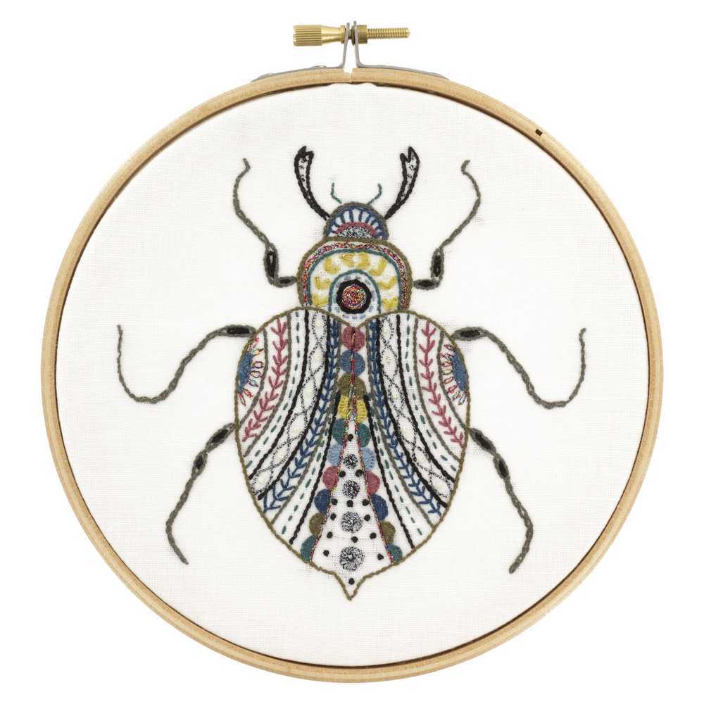 Barnaby the Beetle Embroidery Kit ~ Un Chat Dans L'Aiguille