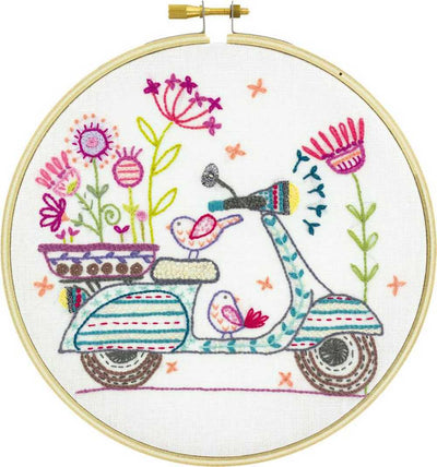 Scooter Ride Embroidery Kit ~ Un Chat Dans L'Aiguille