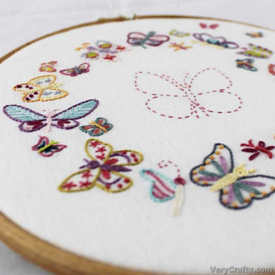 Zen Butterlies Embroidery Kit ~ Un Chat Dans L'Aiguille