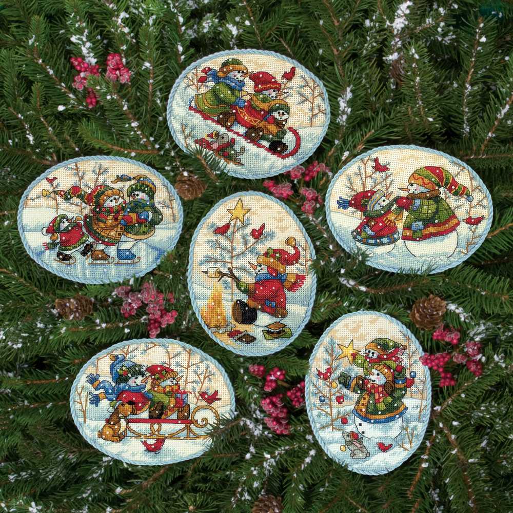 Snowmen Cross Stitch Ornament Kit - Dimensions Gold