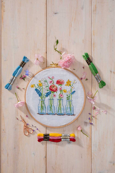 Flower Vases - Anchor Cross Stitch Kit
