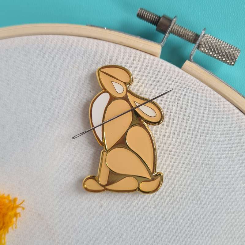 Hare NEEDLE MINDER ~ Paraffle Embroidery
