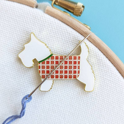 Scottish Terrier NEEDLE MINDER ~ Paraffle Embroidery