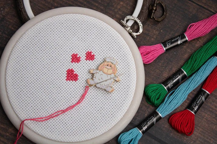 Sheep NEEDLE MINDER ~ Luca-S