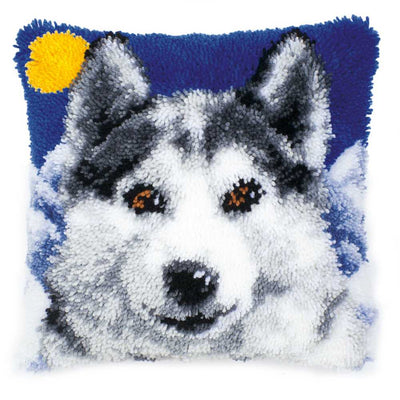 Vervaco Latch Hook Kit: Cushion: Wolf