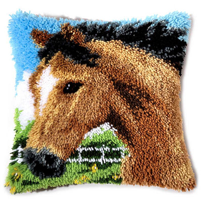 Vervaco Latch Hook Kit: Cushion: Horse
