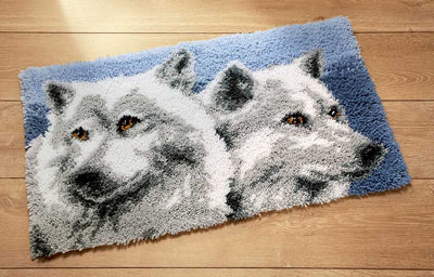 Rug: Wolves Latch Hook Kit Vervaco