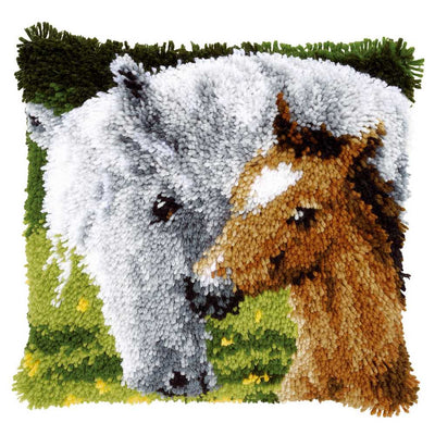Cushion: Horse & Foal Latch Hook Kit Vervaco