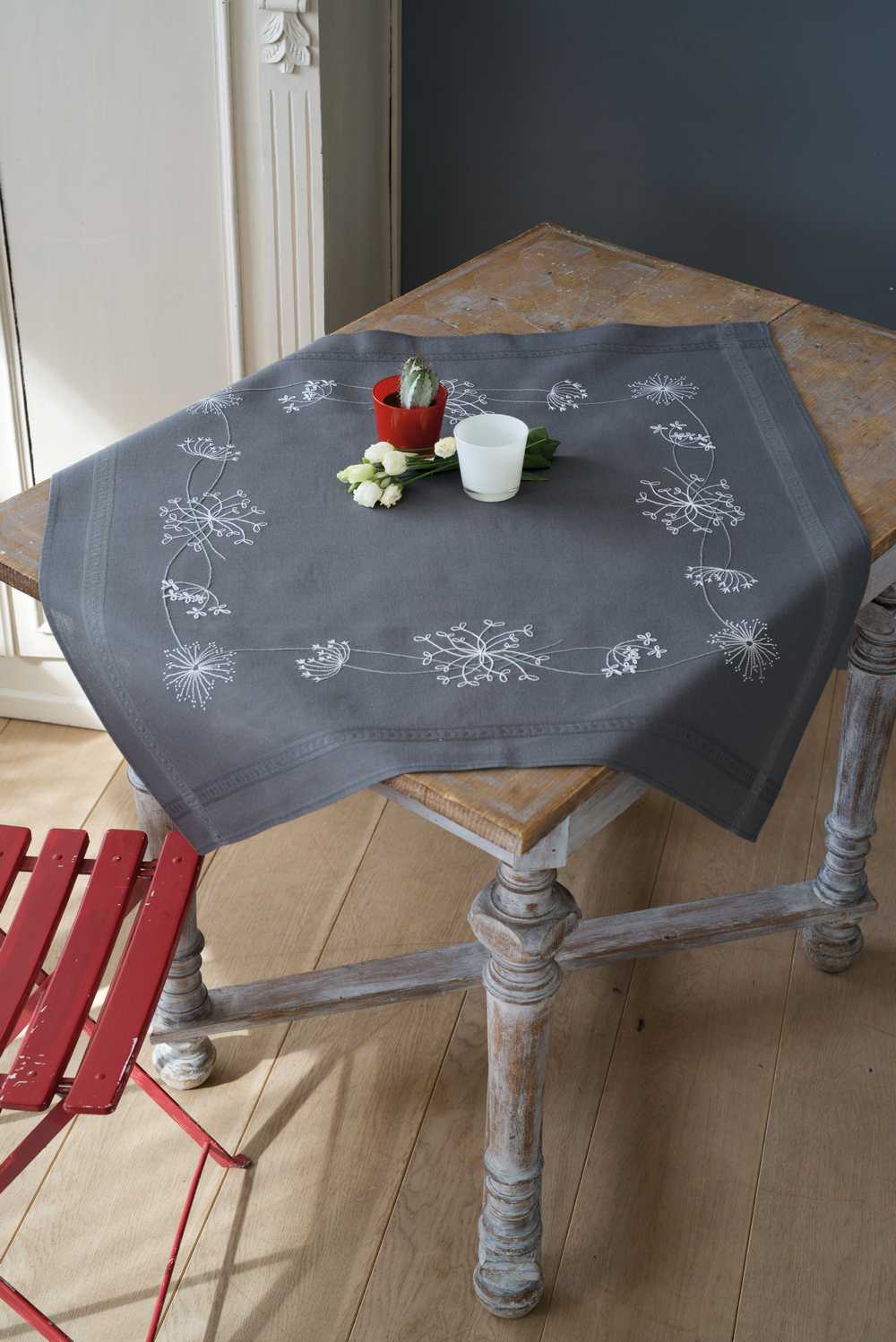 Tablecloth: White Flowers Embroidery Kit Vervaco