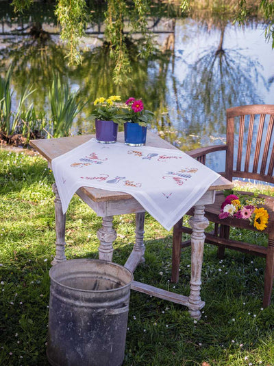 Vervaco Cross Stitch Tablecloth Kit - Striped Cats