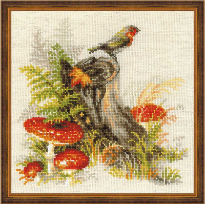 Riolis Cross Stitch Kit - Stump with Fly Agaric