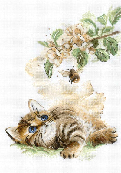 Riolis Cross Stitch Kit - Flight of the Bumble Bee