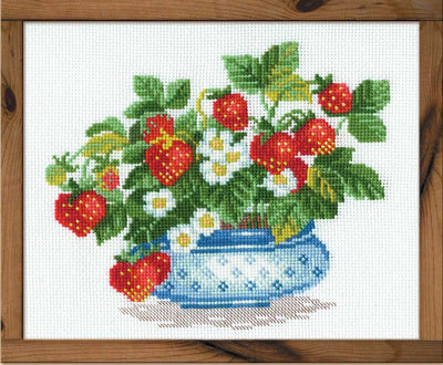 Riolis Cross Stitch Kit - Basket of Strawberries