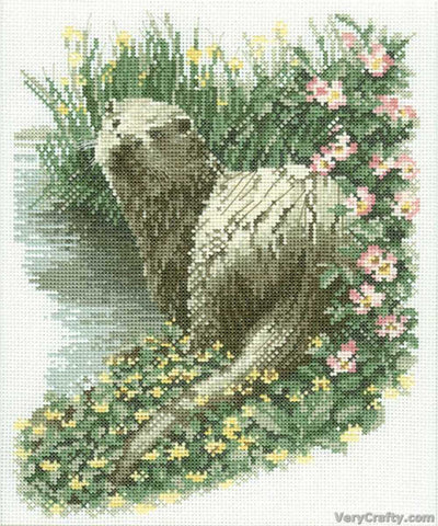 Otter Cross Stitch Kit Heritage Crafts (Evenweave)
