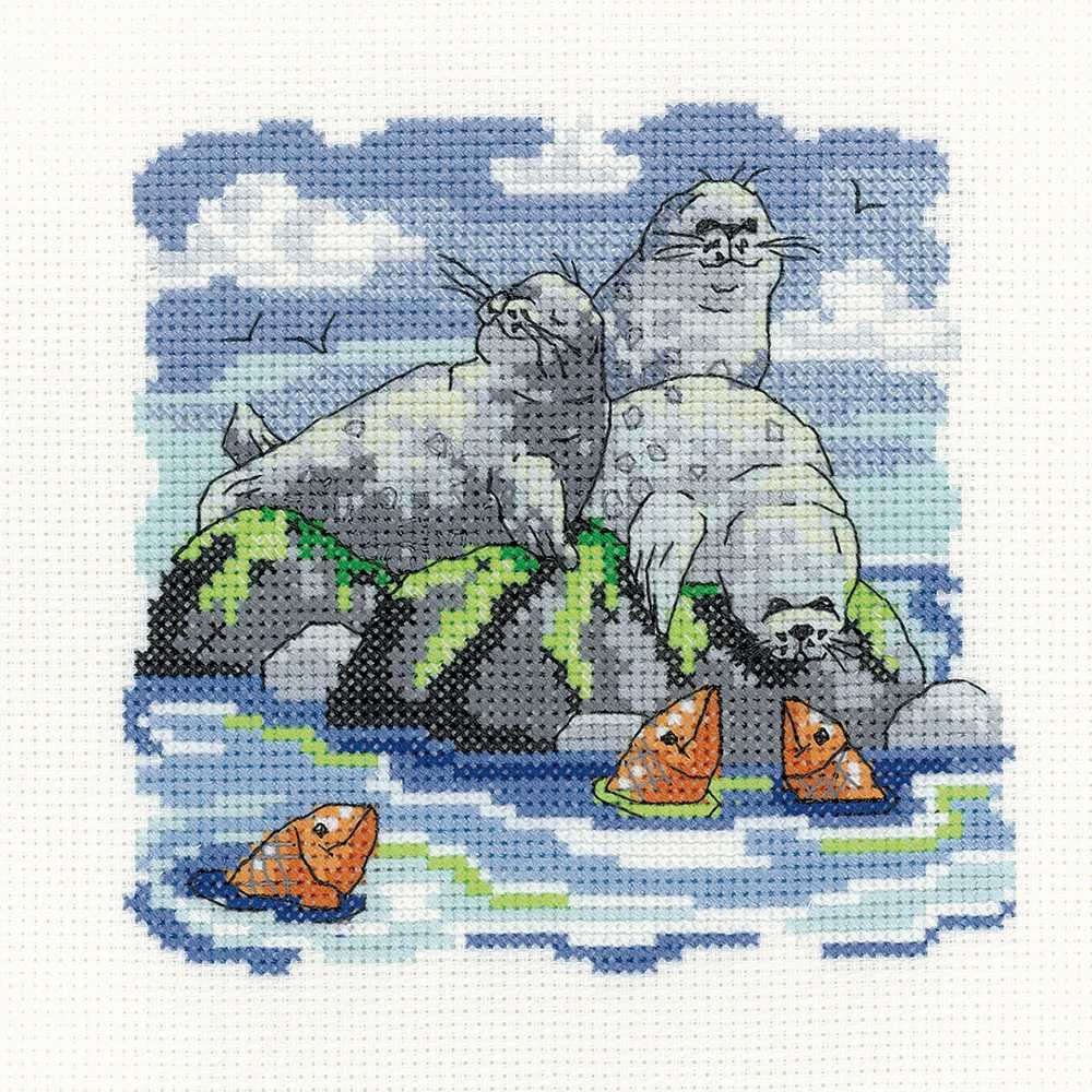 Lookout Cross Stitch Kit Heritage Crafts