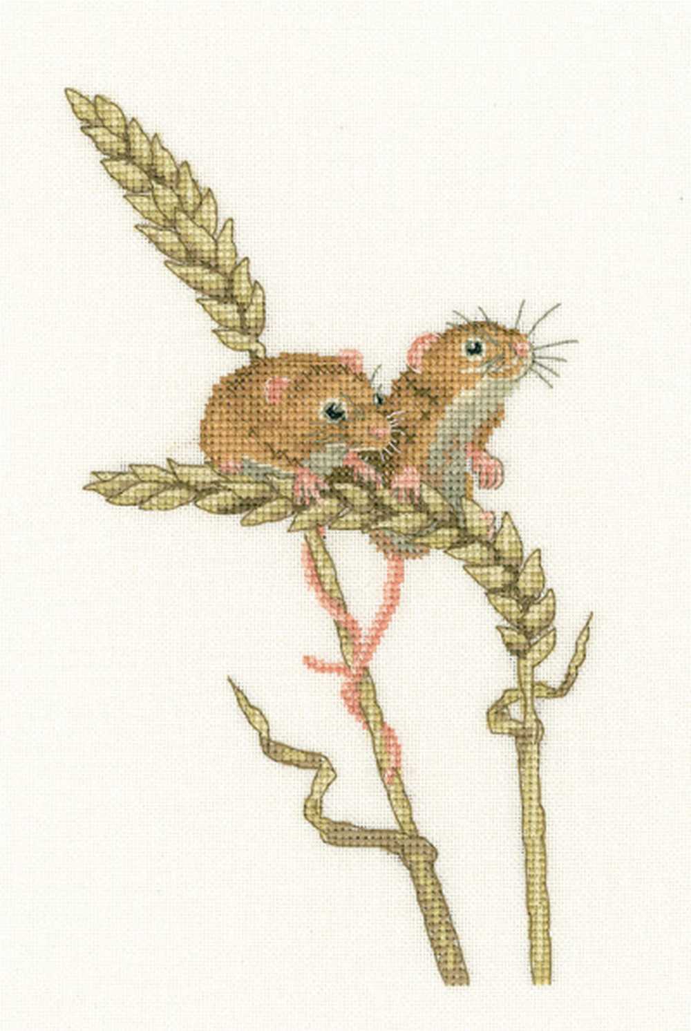 Harvest Mice Cross Stitch Kit Heritage Crafts (Evenweave)