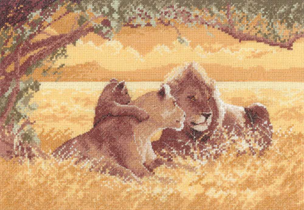 Lions John Clayton Power and Grace Cross Stitch Kit Heritage Crafts (Evenweave)