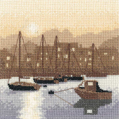 Harbour Lights Silhouettes Cross Stitch Kit Heritage Crafts