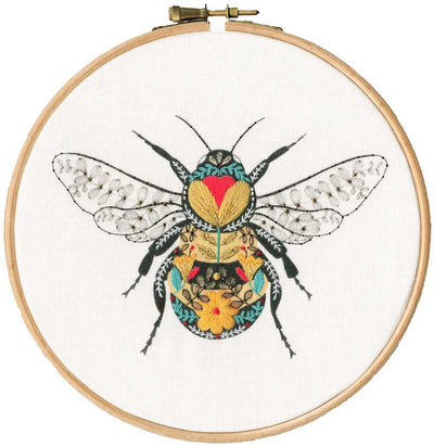 Bee Embroidery Kit - Bothy Threads