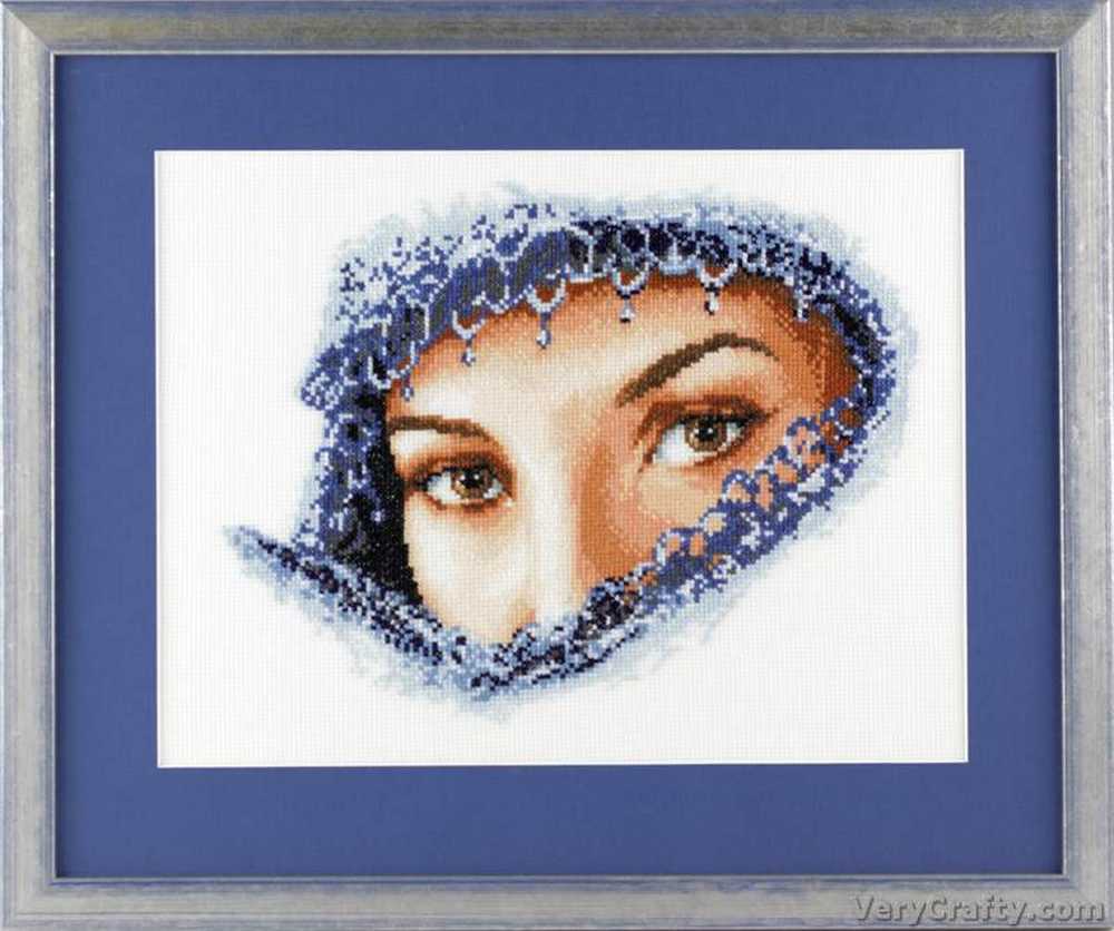 Pako Lady  Cross Stitch Kit