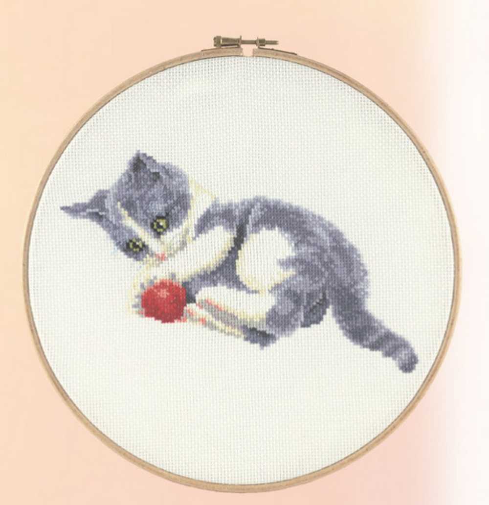 Pako -Kitten Playing  Cross Stitch Kit