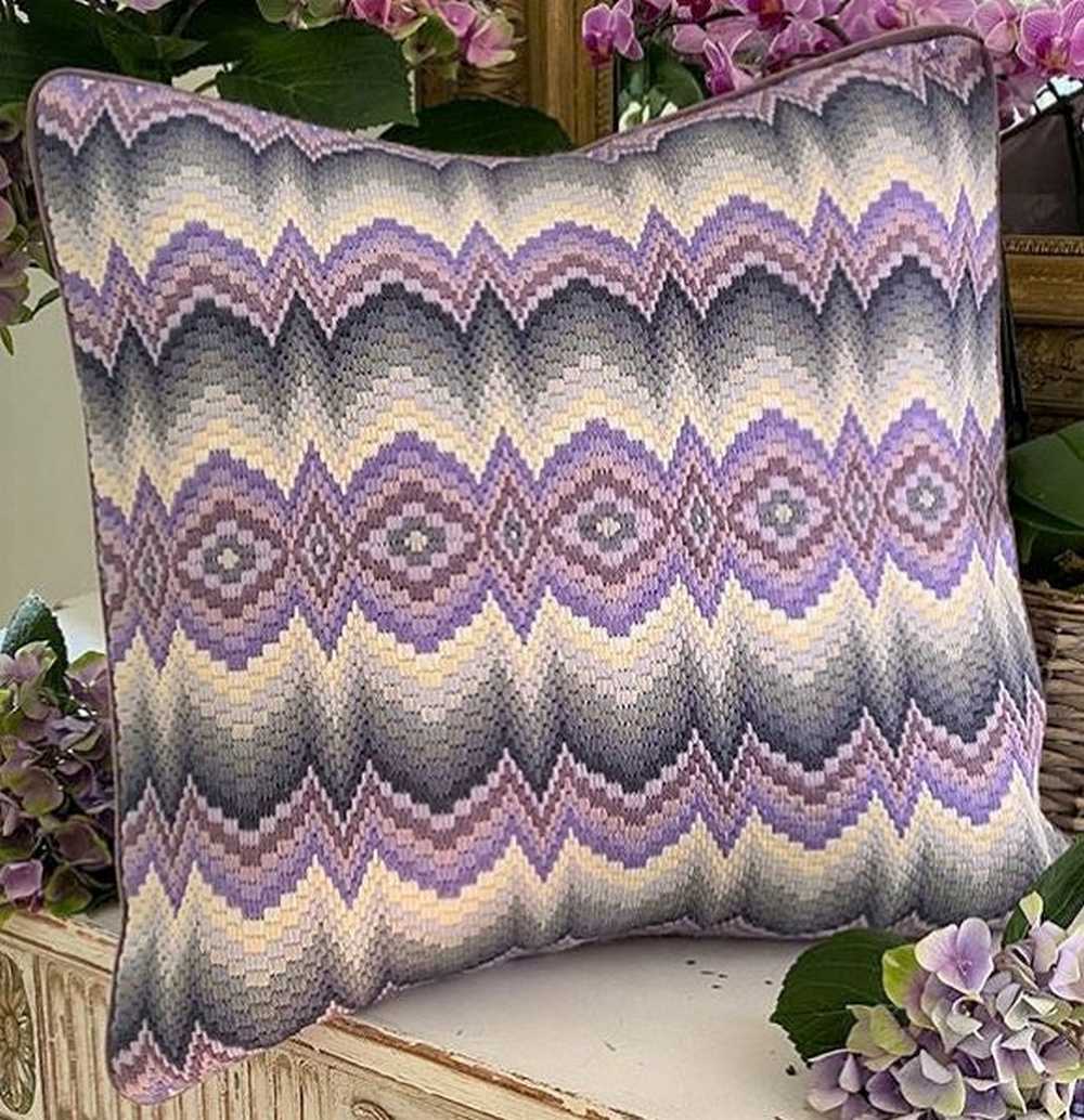 Geneose Bargello ~ Glorafilia COUNTED Tapestry Needlepoint Kit