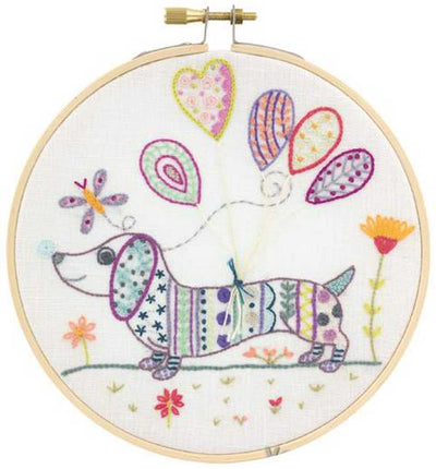 Michel the Dachshund Embroidery Kit ~ Un Chat Dans L'Aiguille