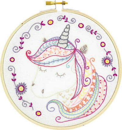 Leonie the Unicorn Embroidery Kit ~ Un Chat Dans L'Aiguille