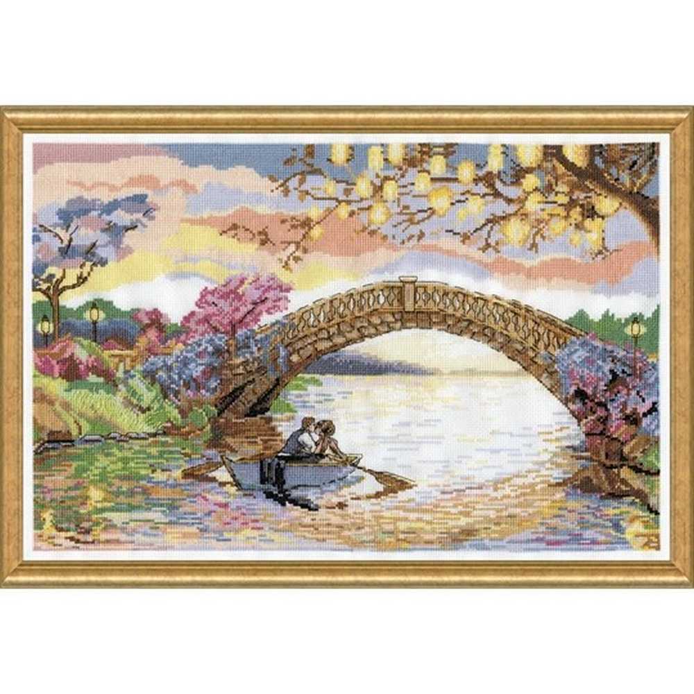 Forever Kiss Cross Stitch Kit - Design Works