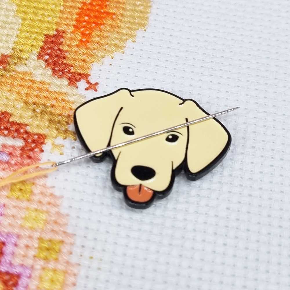 Dog Needle Minder ~ Meloca Designs