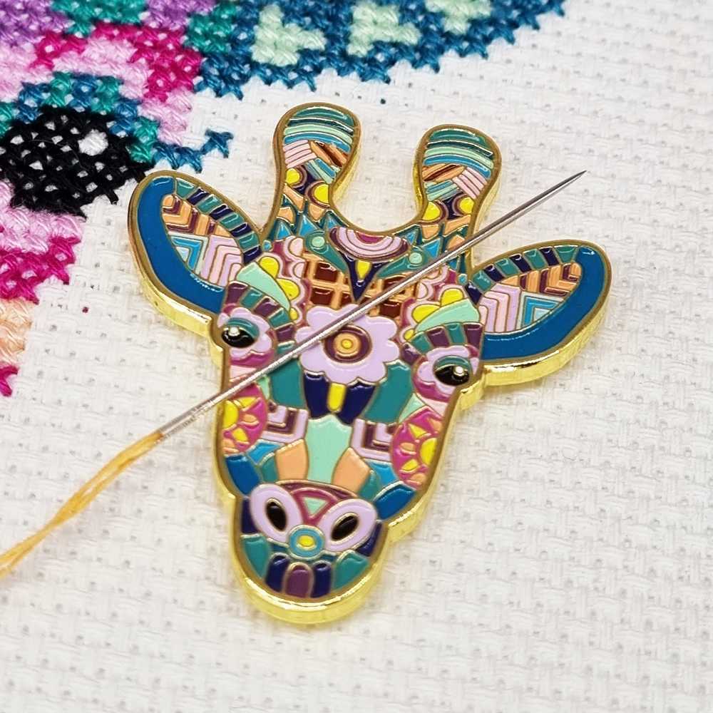 Mandala Giraffe Needle Minder ~ Meloca Designs