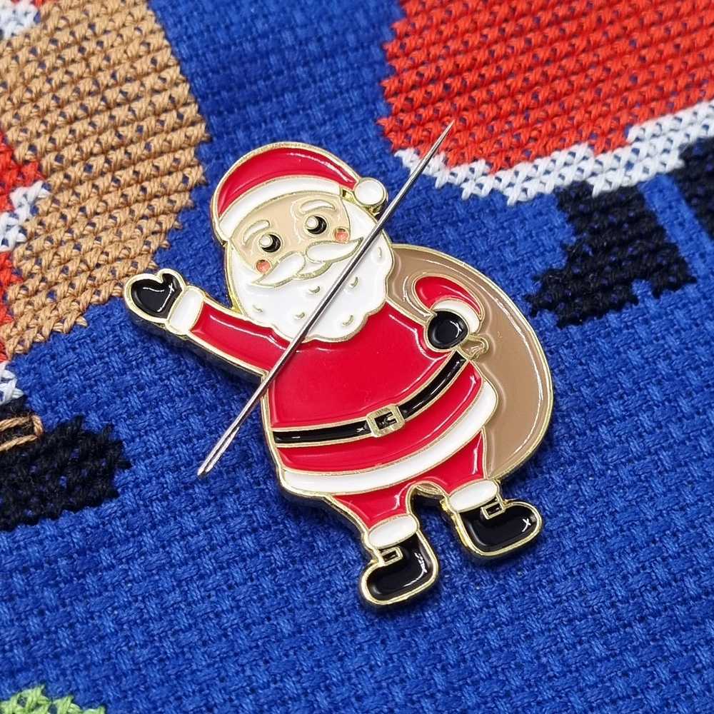 Father Christmas Needle Minder ~ Meloca Designs