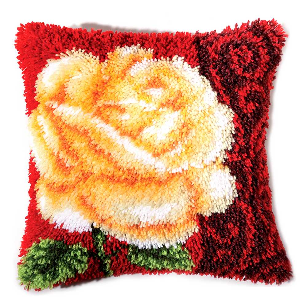 Vervaco Latch Hook Kit: Cushion: Rose