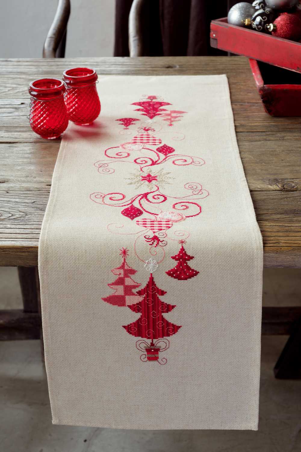 Runner: Christmas Decs Embroidery Kit Vervaco