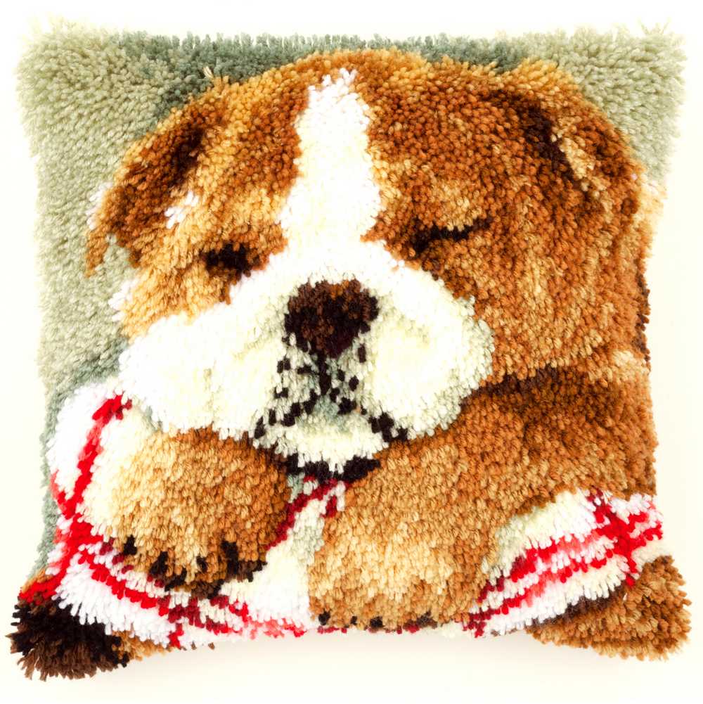 Cushion: Sleeping Bulldog Latch Hook Kit Vervaco