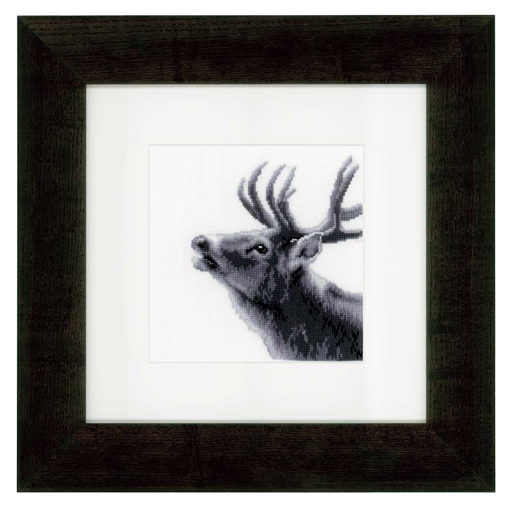 Roaring Deer  Cross Stitch Vervaco