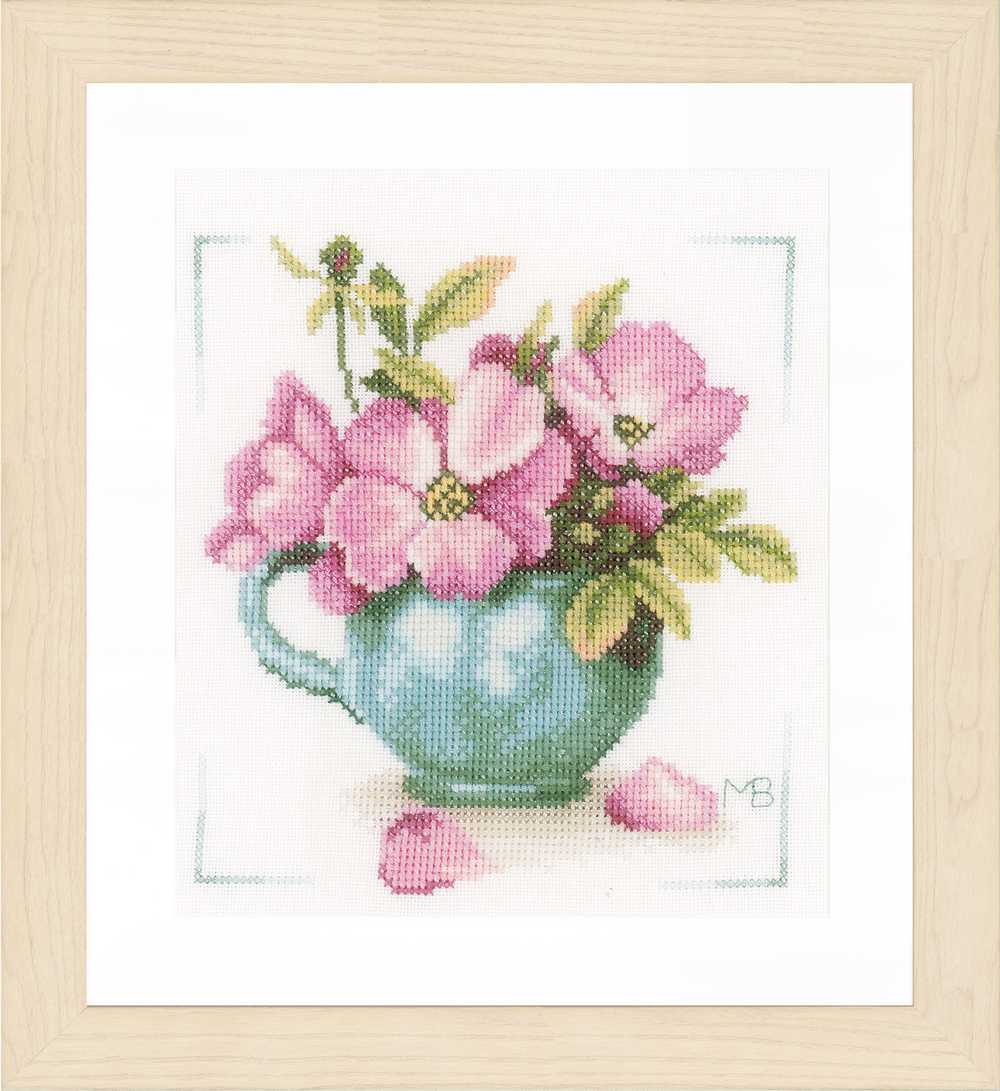 Lanarte Cross Stitch Kit - Wild Roses (Evenweave)