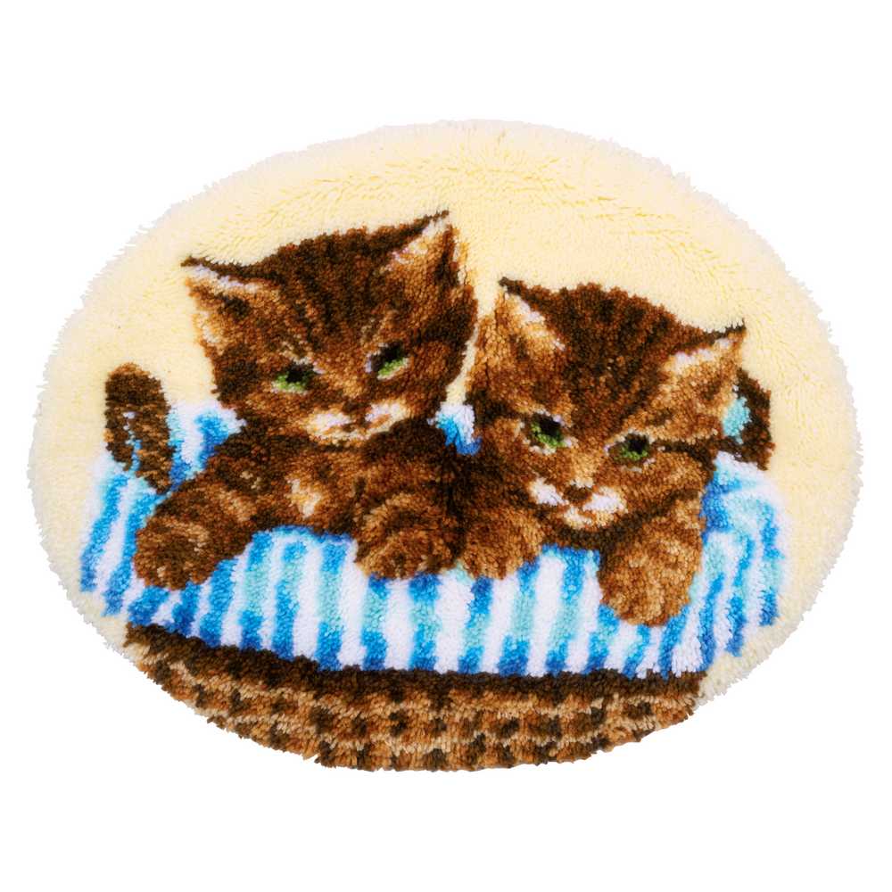 Vervaco Latch Hook Rug Kit - Kittens in Basket