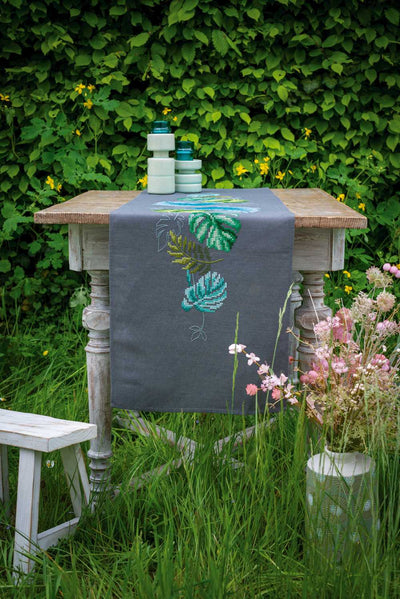 Vervaco Embroidery Table RunnerKit - Botanical Leaves
