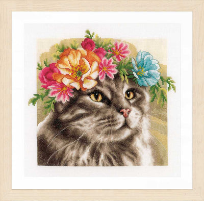 Lanarte Cross Stitch Kit - Flower Crown Main Coon (Evenweave)