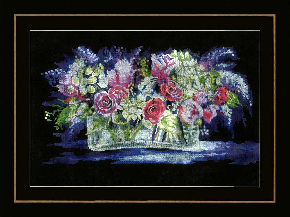 Lanarte Cross Stitch Kit - Roses and Lilacs