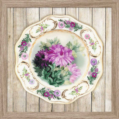 Riolis Freestyle Embroidery Kit - Chrysanthemum Plate Satin Stitch