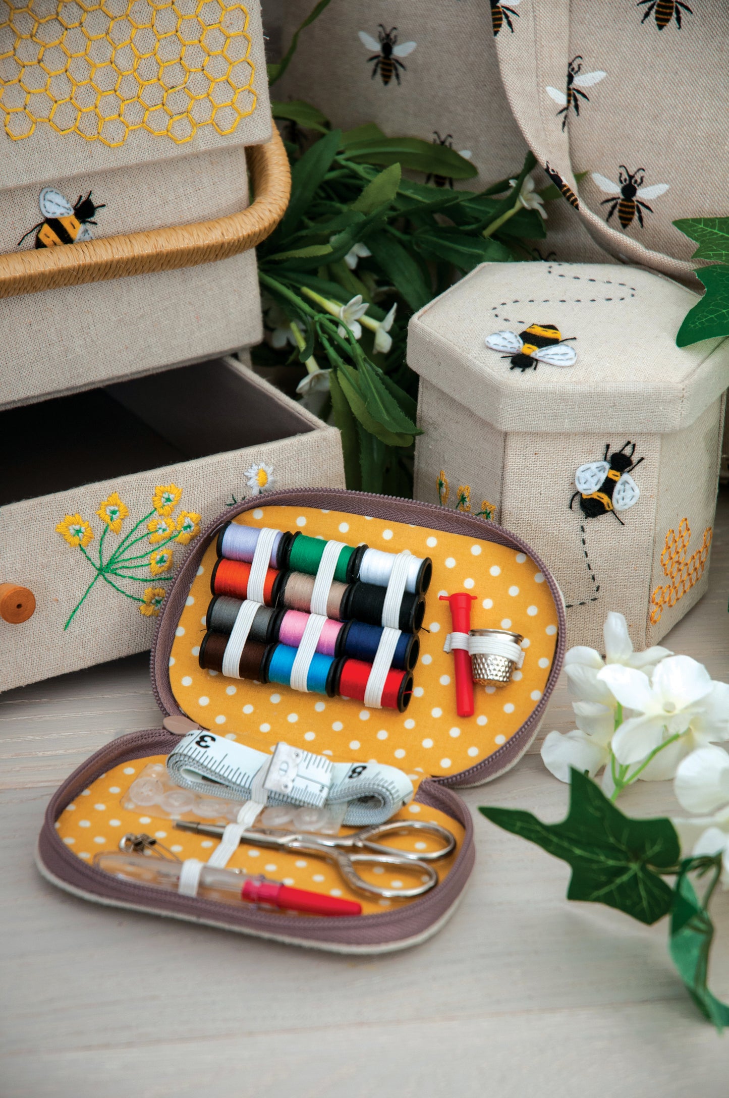 Bee Sewing Case ~ Hobby Gift