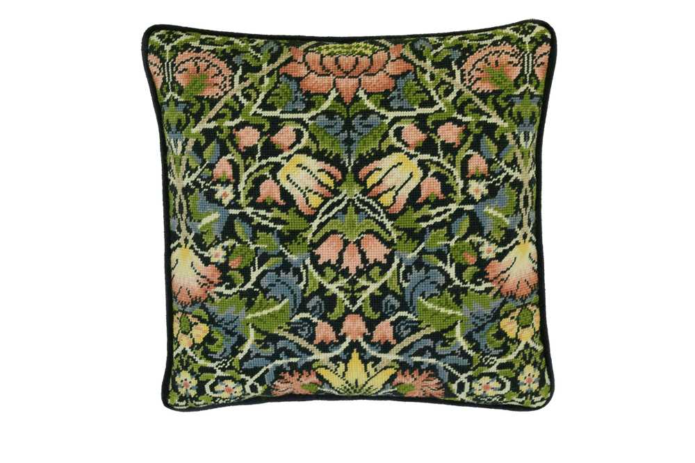 William Morris - Bell Flower - Bothy Threads Tapestry Kit